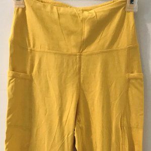 TSLA yoga capri leggings with side pockets